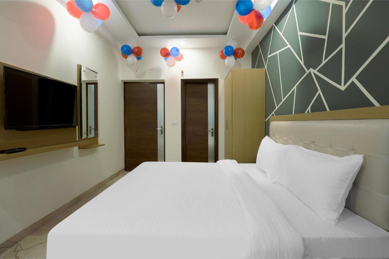 Hotel Bliss Zirakpur Екстериор снимка