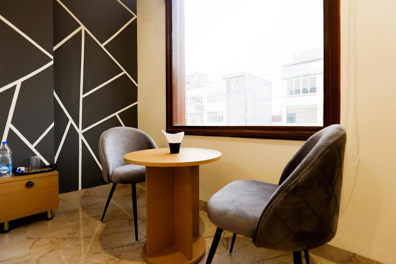 Hotel Bliss Zirakpur Екстериор снимка
