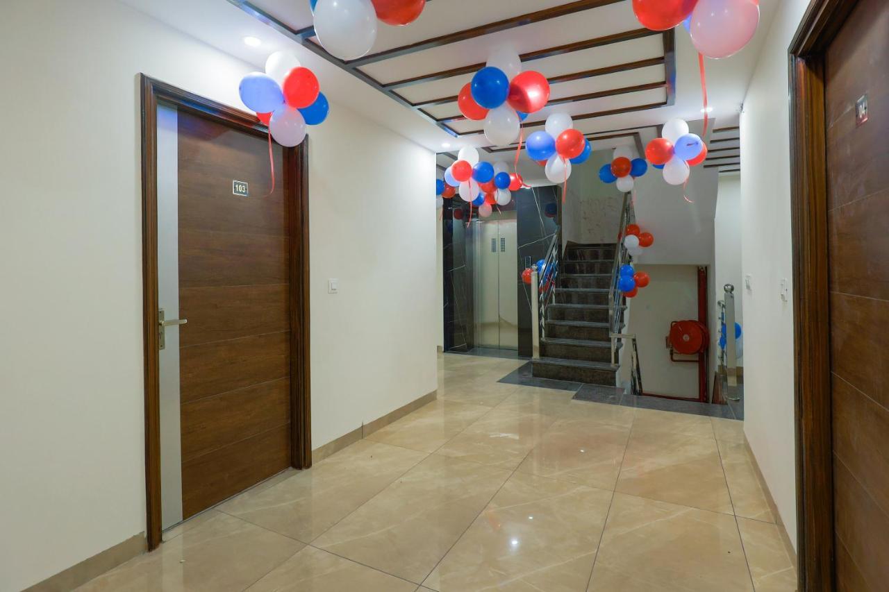 Hotel Bliss Zirakpur Екстериор снимка