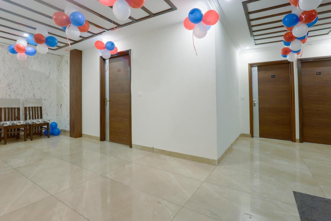 Hotel Bliss Zirakpur Екстериор снимка