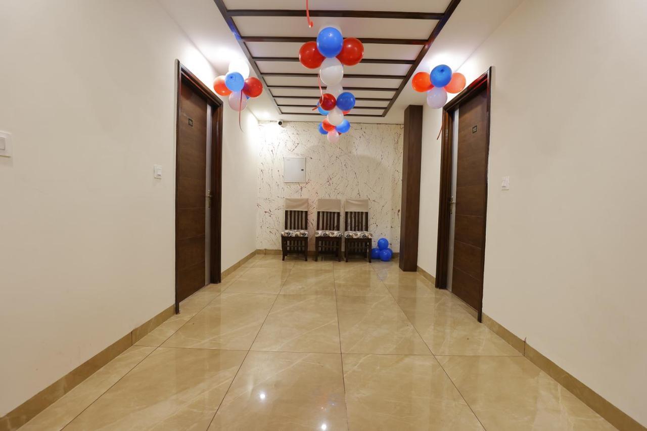 Hotel Bliss Zirakpur Екстериор снимка