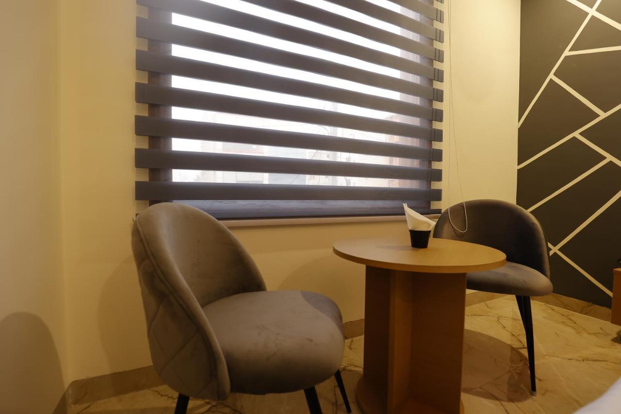 Hotel Bliss Zirakpur Екстериор снимка