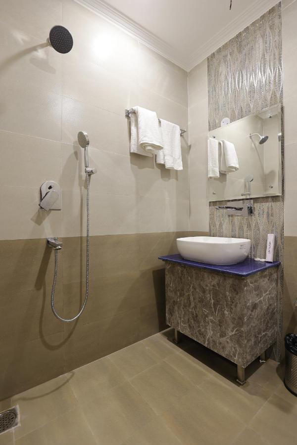 Hotel Bliss Zirakpur Екстериор снимка